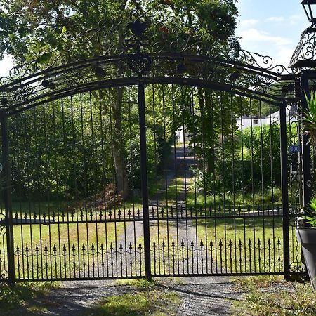 Chateau Roquehort Avec Ev Recharge Point 22Kw Monein Dış mekan fotoğraf
