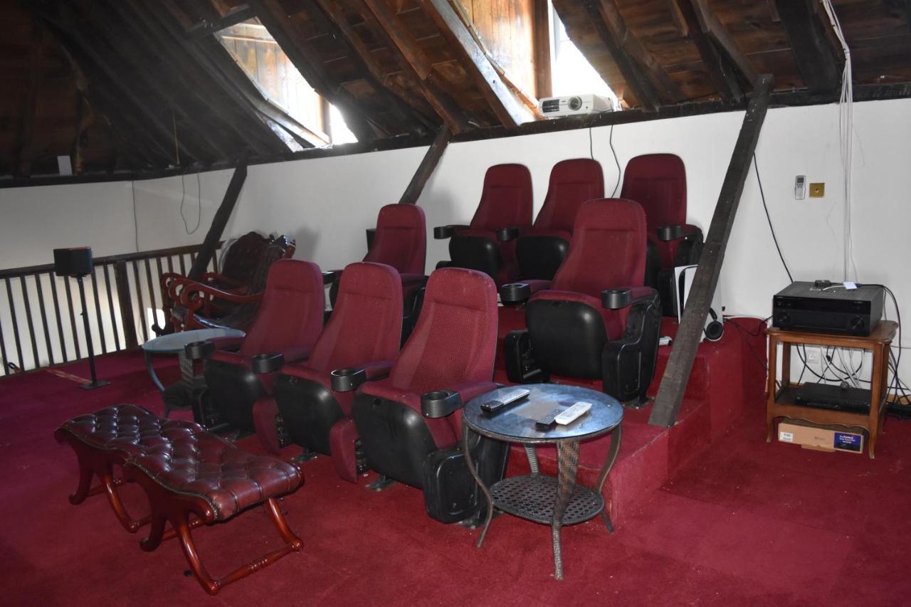 Chateau Roquehort Avec Ev Recharge Point 22Kw Monein Dış mekan fotoğraf
